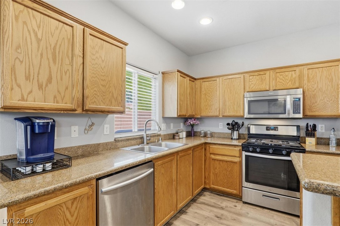 6133 Casa Antiqua Street Property Photo 8