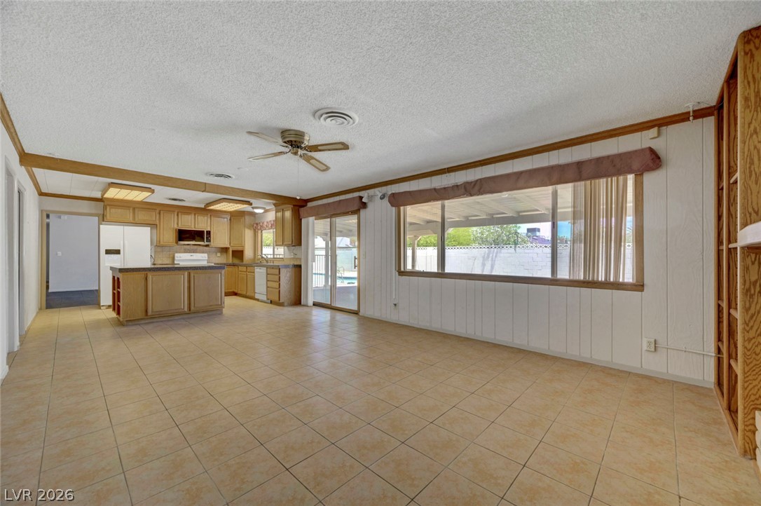 1900 Stonehaven Drive Property Photo 18