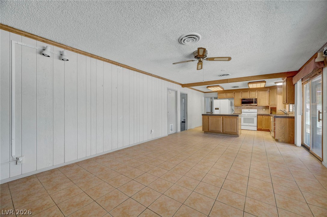 1900 Stonehaven Drive Property Photo 19