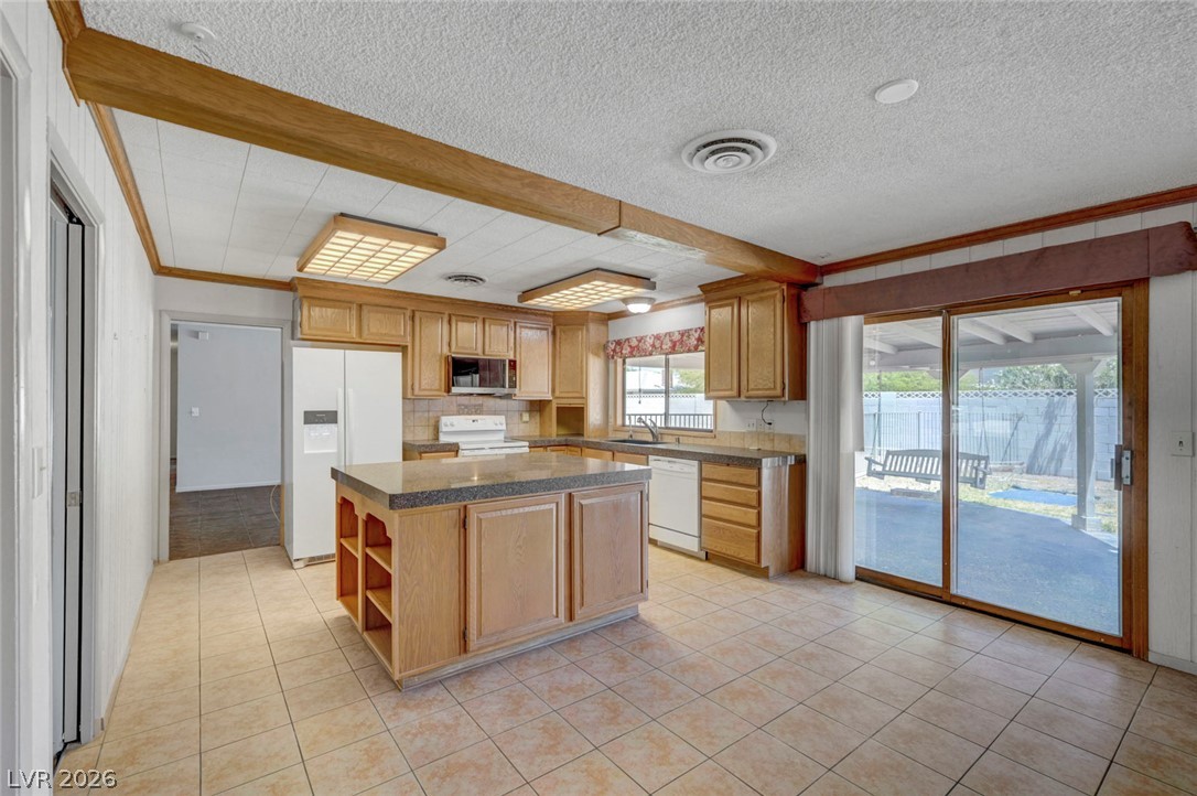 1900 Stonehaven Drive Property Photo 20
