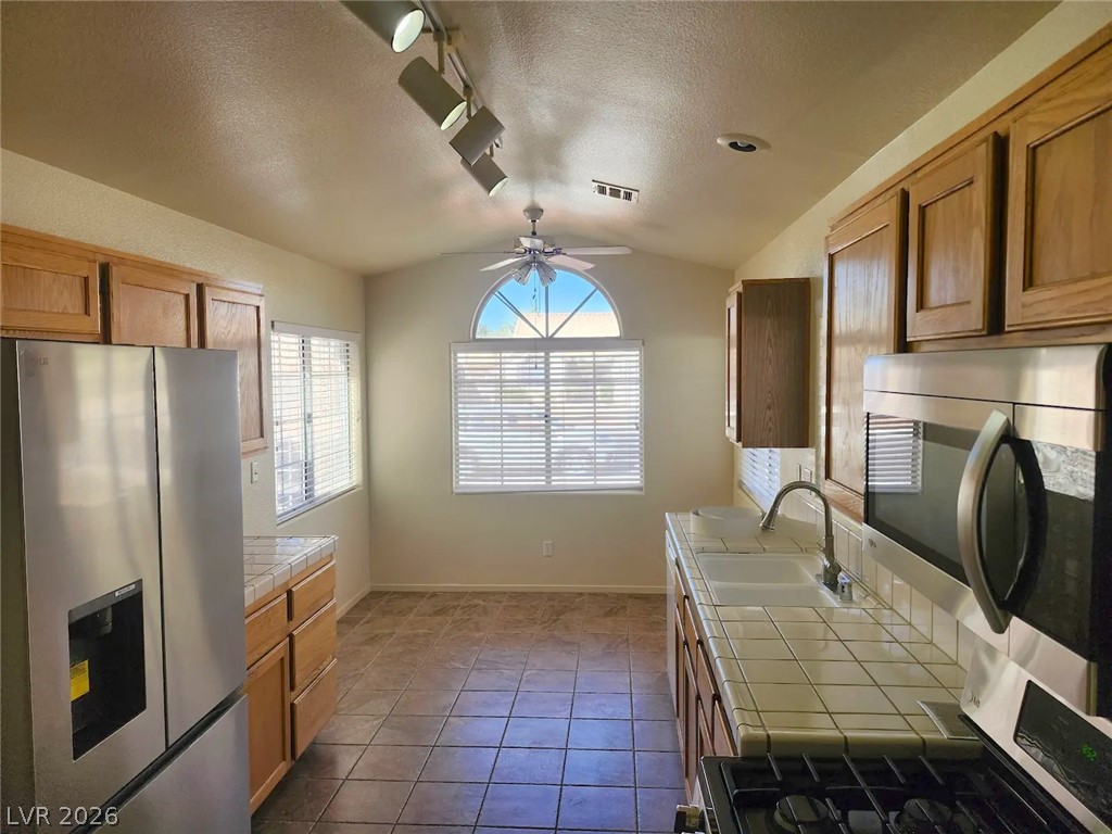 1238 Pagentry Drive Property Photo 4
