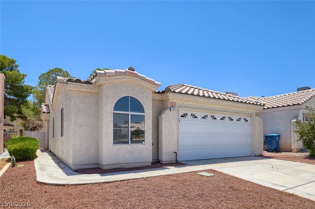 7421 Summer Sun Drive Property Photo 2