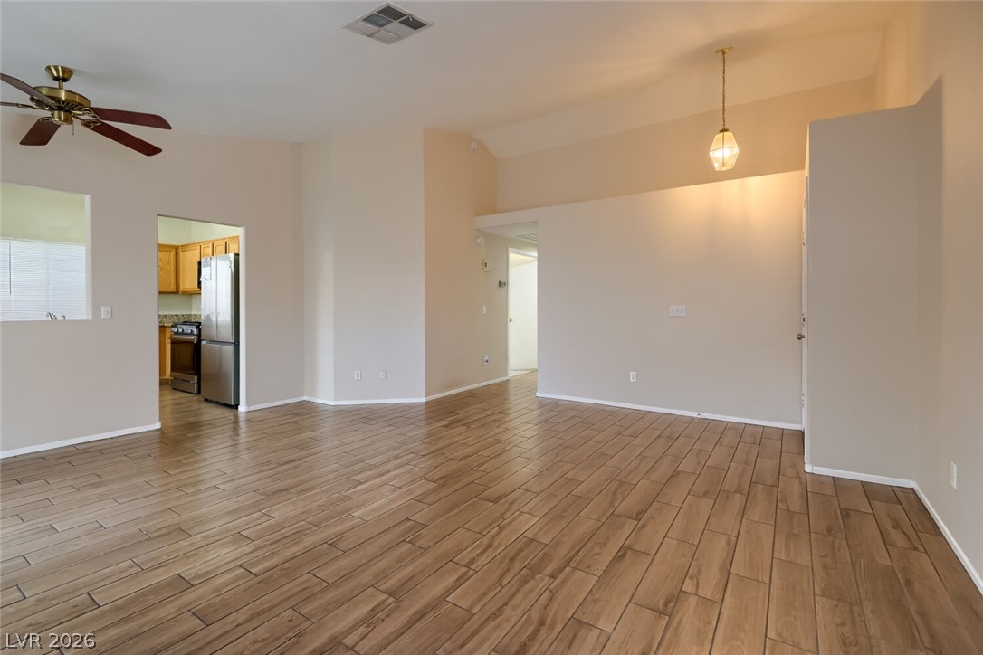 7421 Summer Sun Drive Property Photo 14