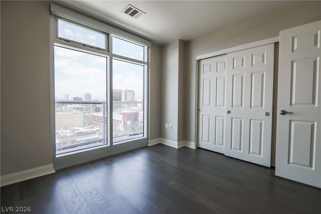 150 Las Vegas Boulevard 1211 Property Photo 16