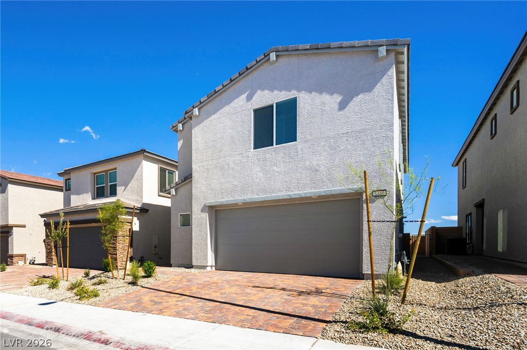 3350 Dancing Waters Street Property Photo 3