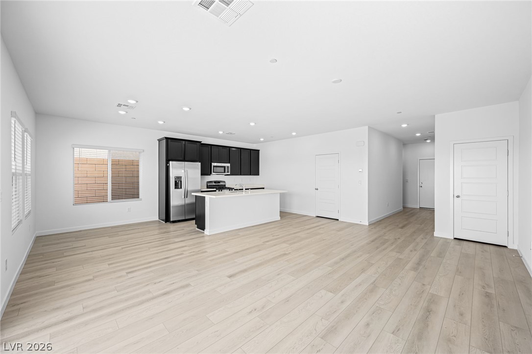 3350 Dancing Waters Street Property Photo 7