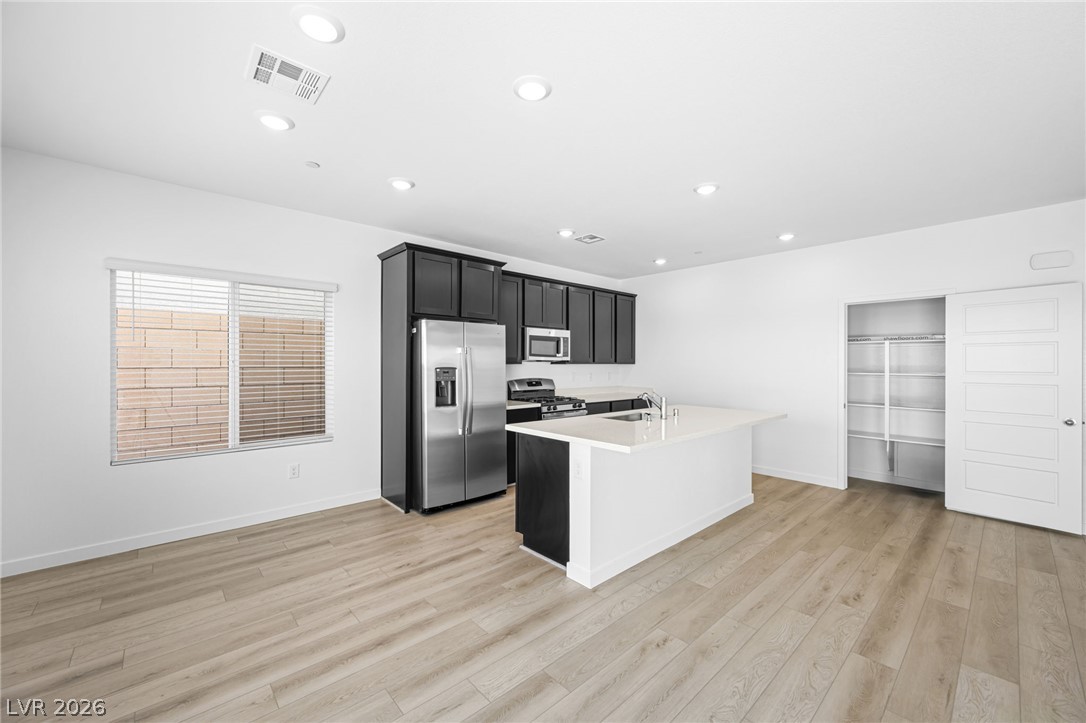 3350 Dancing Waters Street Property Photo 10