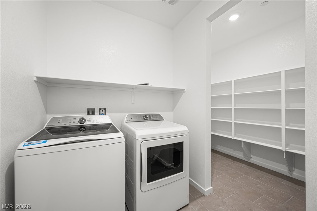 1518 Capri Cascades Court Property Photo 29