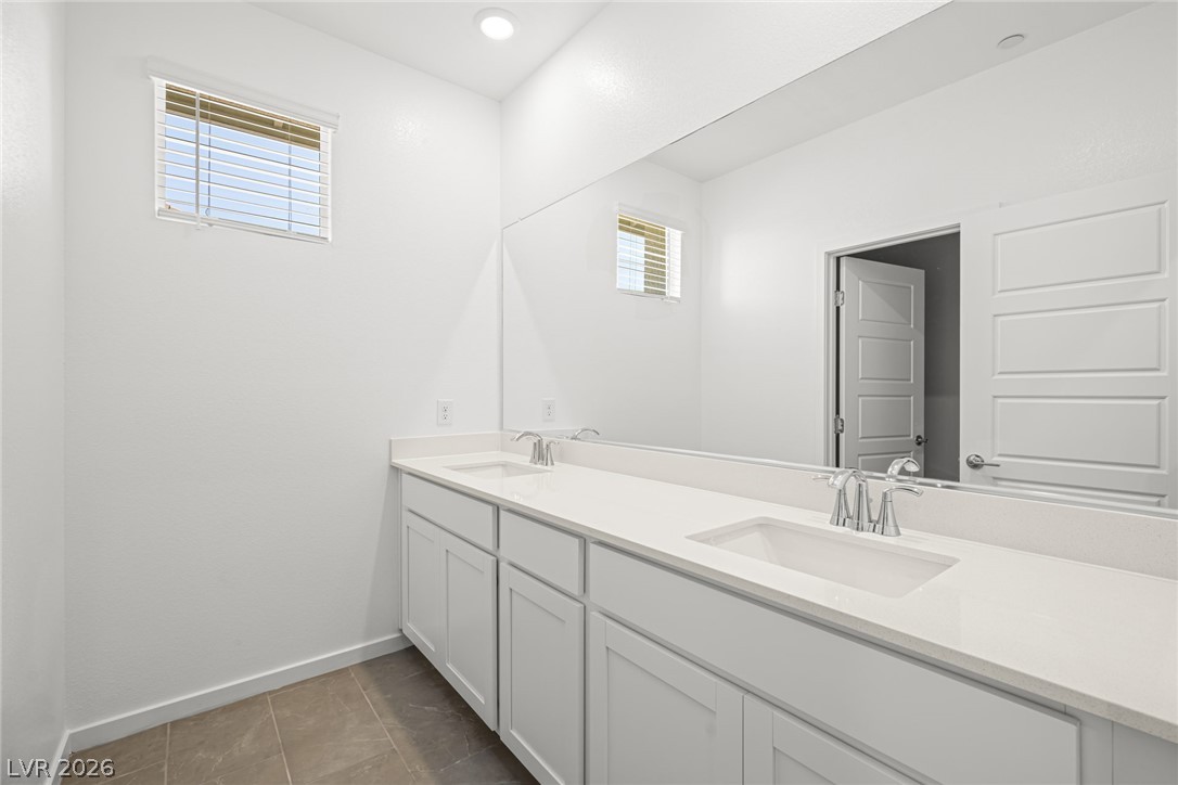 1518 Capri Cascades Court Property Photo 32