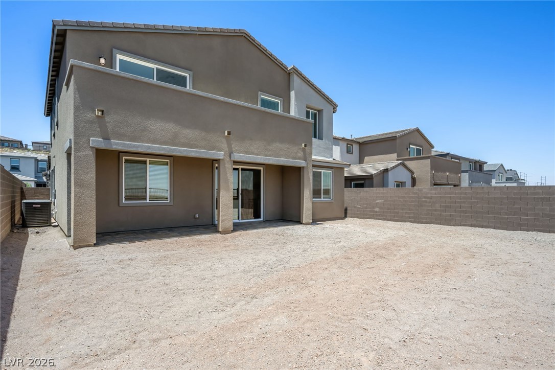 1518 Capri Cascades Court Property Photo 36