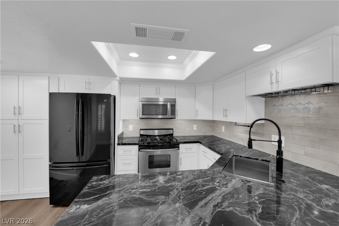 2324 Babcock Drive Property Photo 16