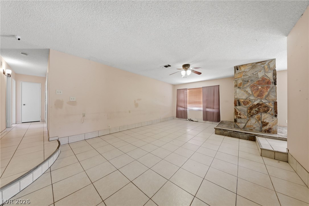 5194 Merrill Circle Property Photo 6