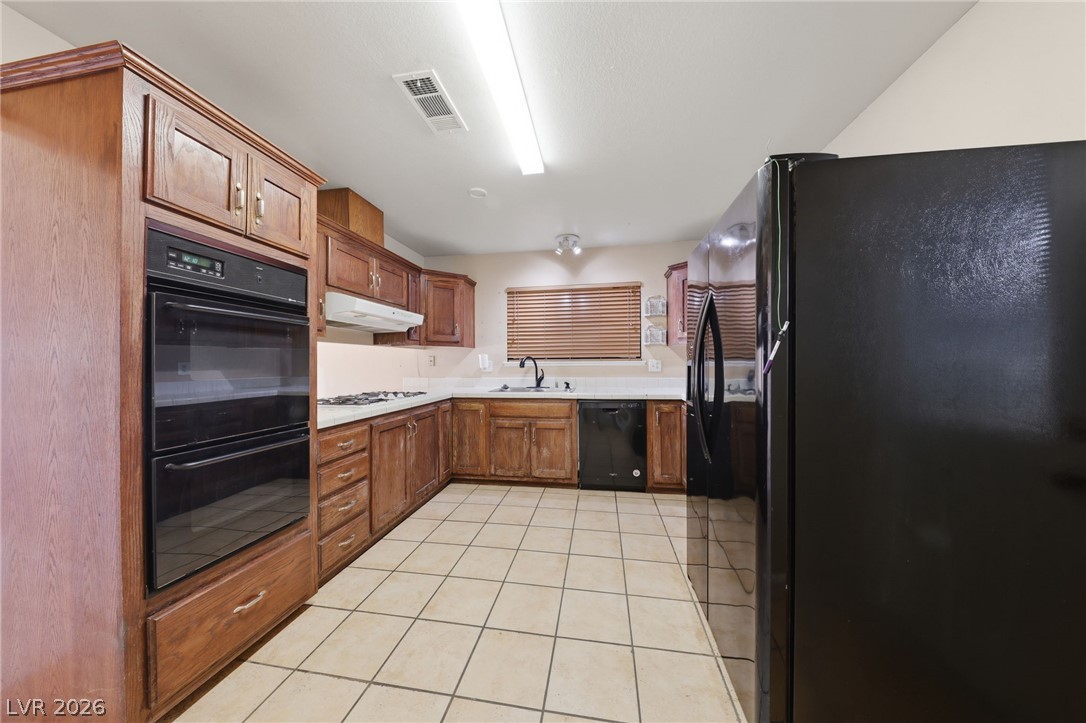 5194 Merrill Circle Property Photo 8