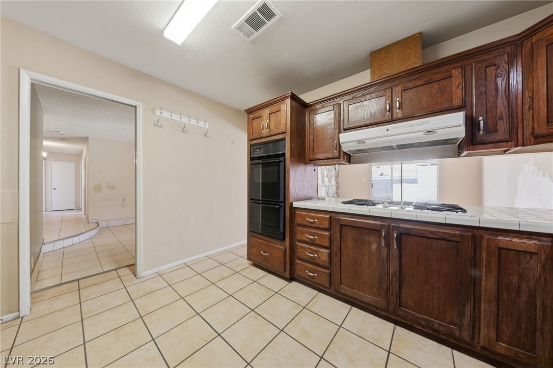 5194 Merrill Circle Property Photo 10