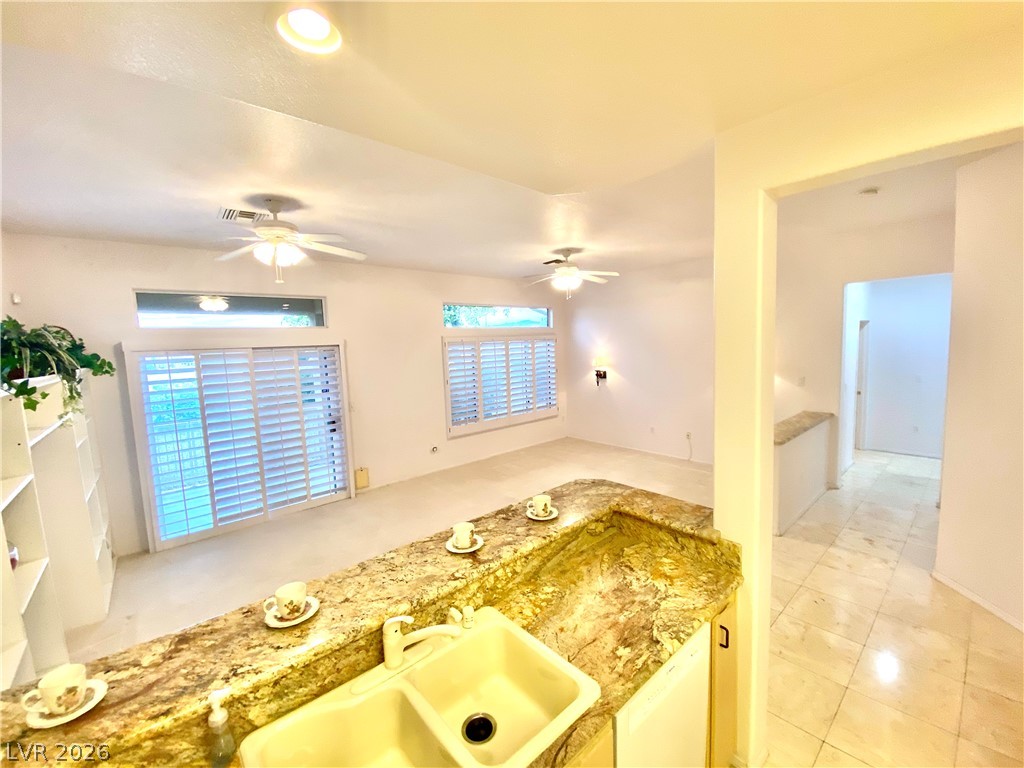 10731 Mission Lakes Avenue Property Photo 13