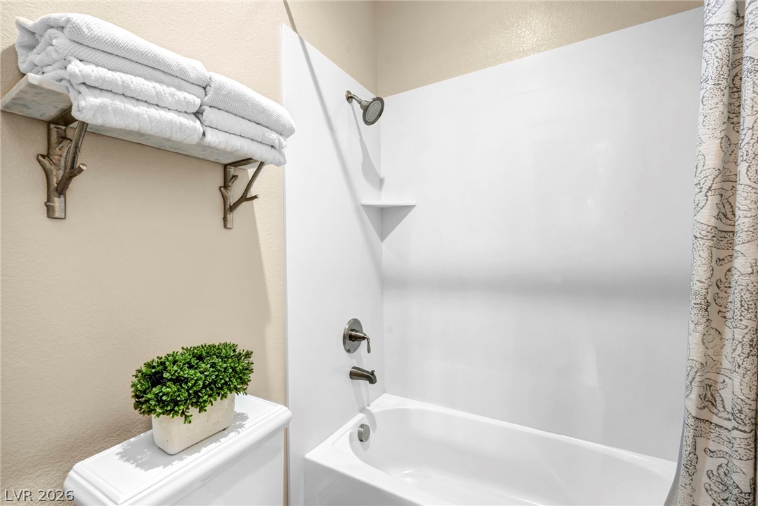 12217 Tempestad Avenue Property Photo 34