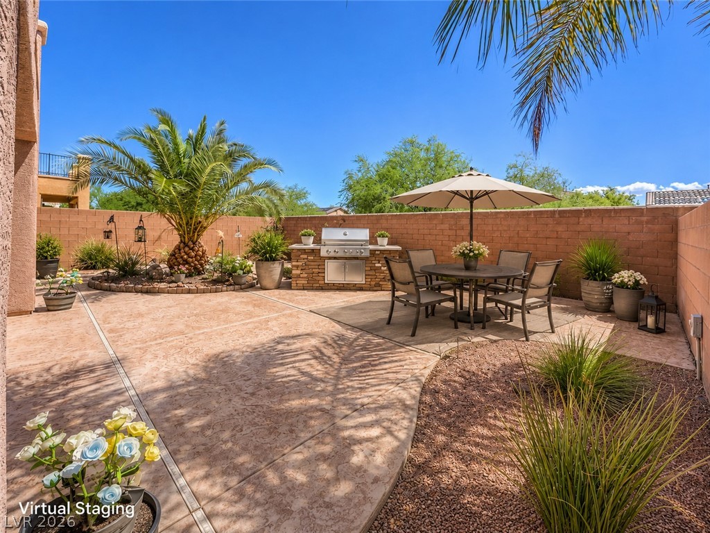 10240 Montes Vascos Drive Property Photo 4