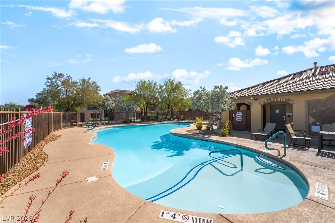 10917 Mount Pendleton Street Property Photo 3
