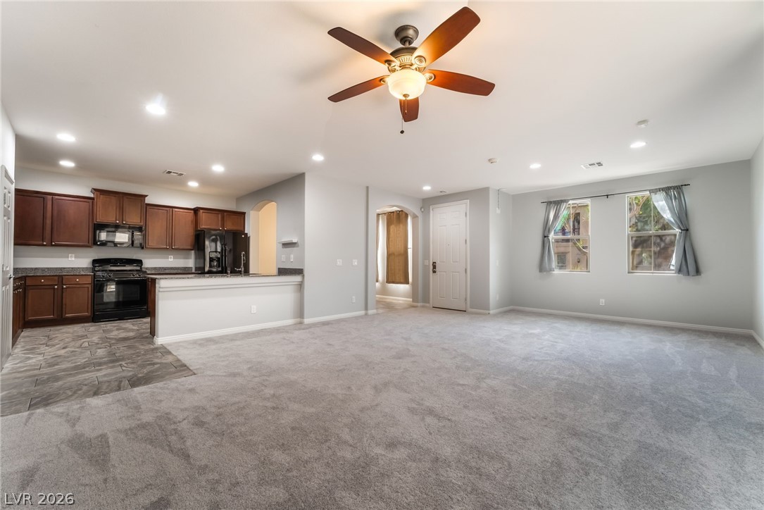 10917 Mount Pendleton Street Property Photo 5