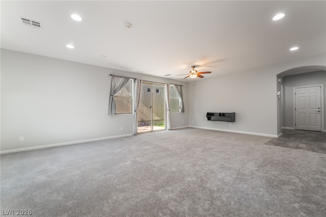 10917 Mount Pendleton Street Property Photo 6