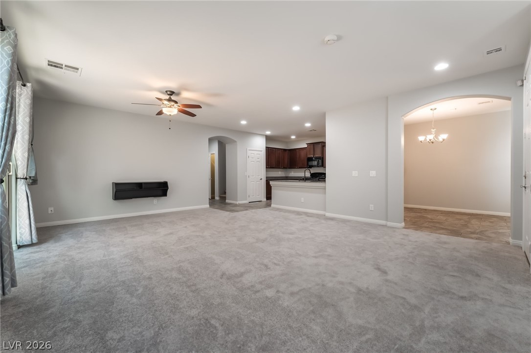 10917 Mount Pendleton Street Property Photo 7