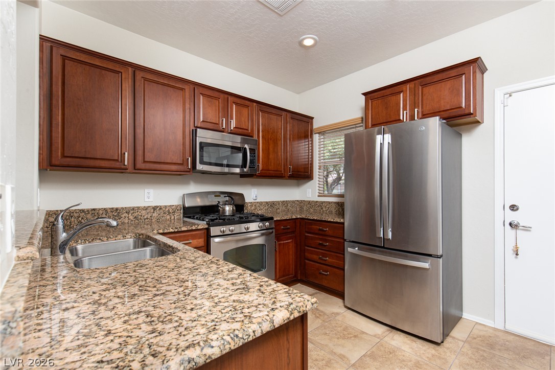 2505 Great Auk Avenue Property Photo 10
