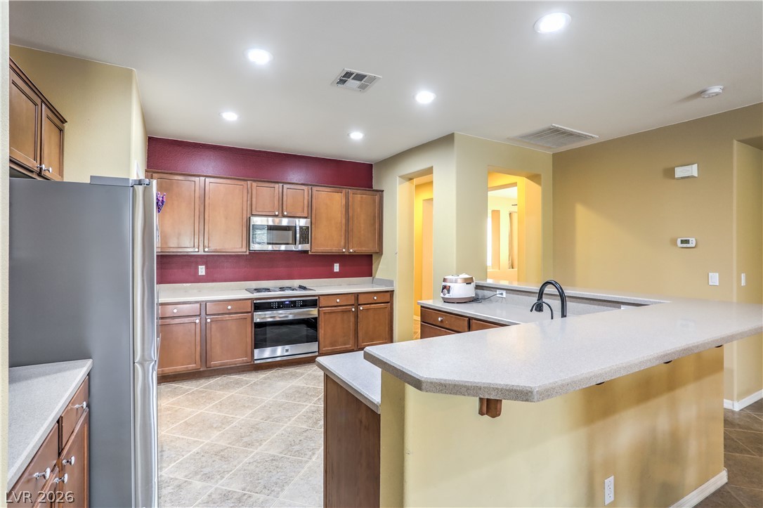 5850 Alfano Avenue Property Photo 12