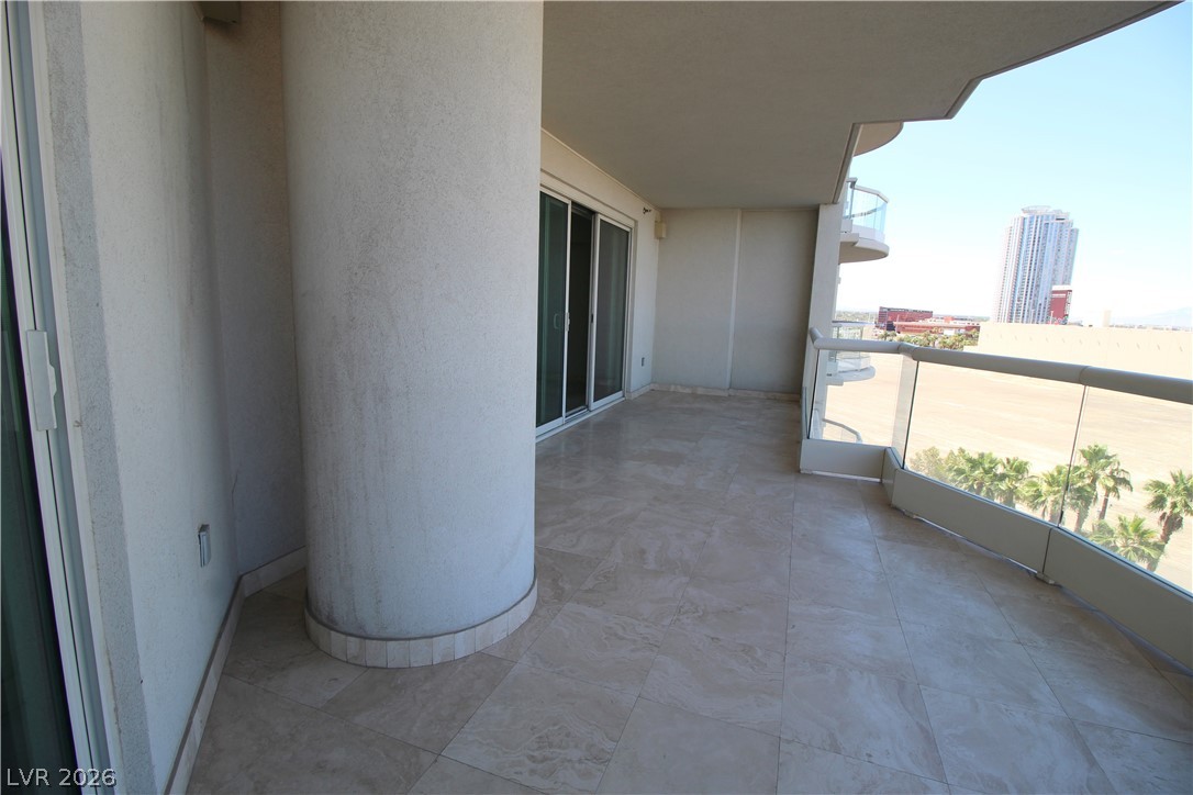 2777 Paradise Road 708 Property Photo 6
