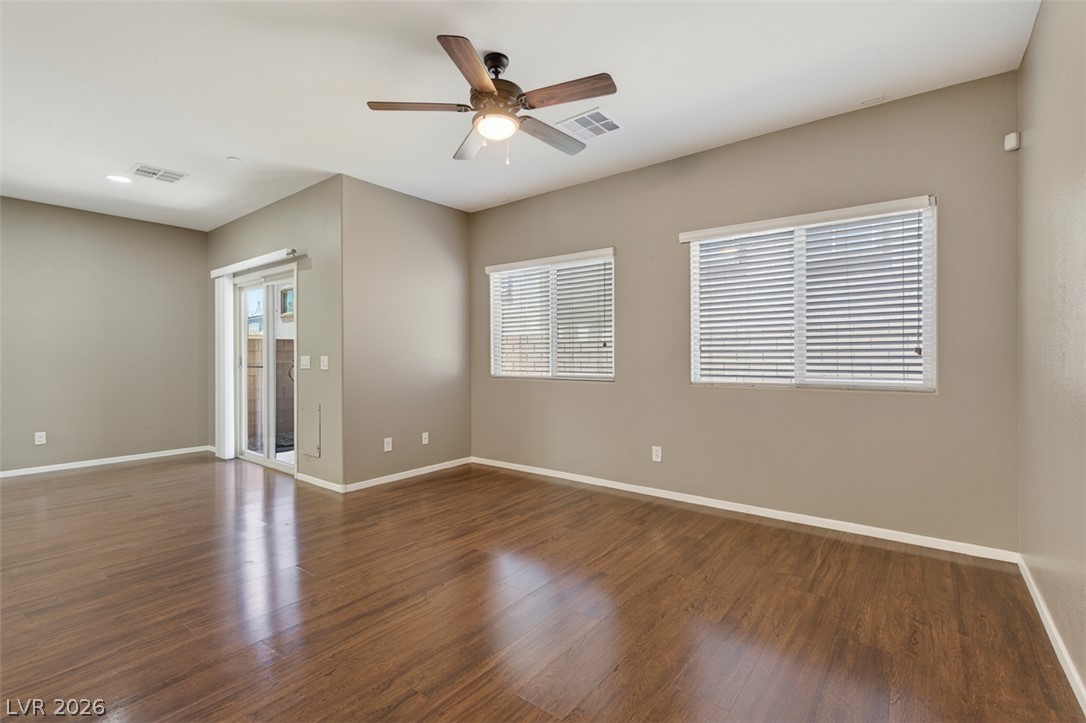 1146 Jesse Harbor Avenue Property Photo 7