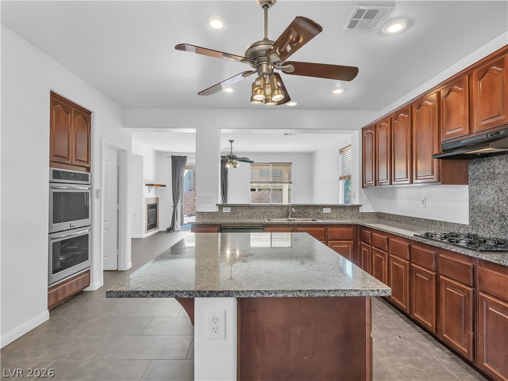 2129 Mistle Thrush Drive Property Photo 16