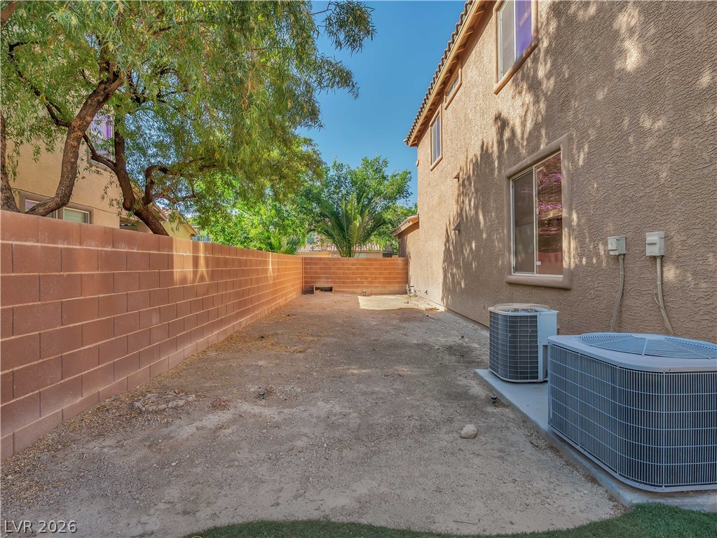 2129 Mistle Thrush Drive Property Photo 43