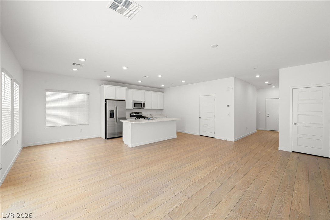 3387 Dancing Waters Street Property Photo 4