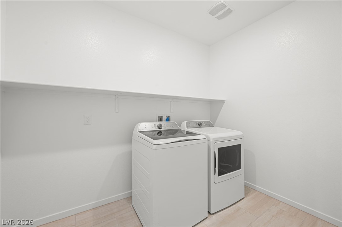 3387 Dancing Waters Street Property Photo 21