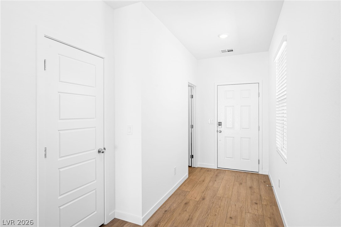 8382 Caldera Hills Avenue Property Photo 3