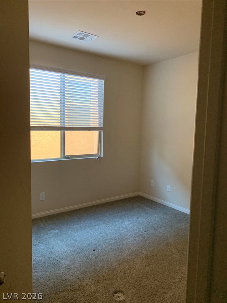 933 Kimbark Avenue Property Photo 14