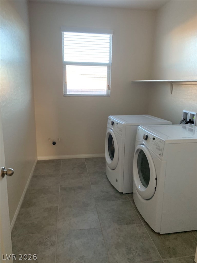 933 Kimbark Avenue Property Photo 17