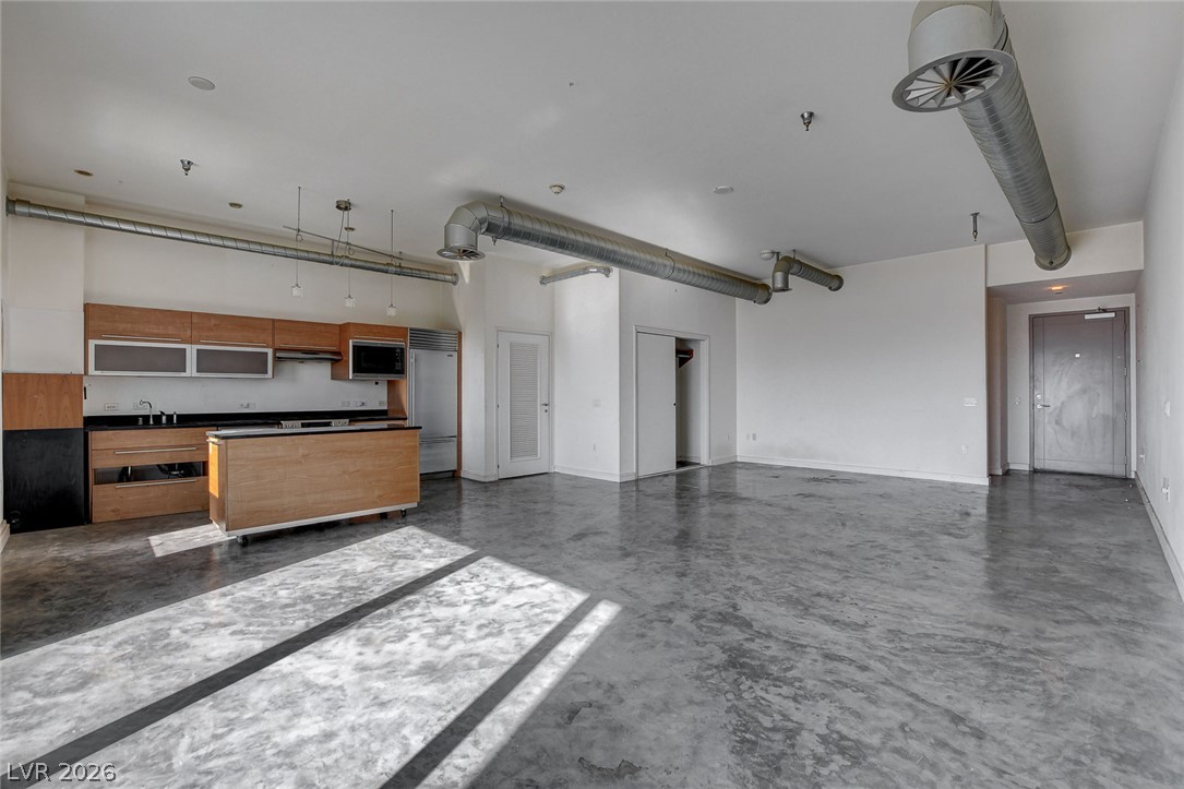 200 Hoover Avenue 1601 Property Photo 4