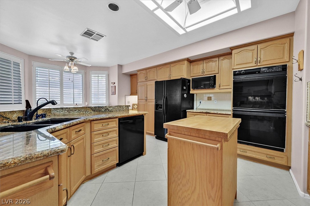1925 Spyglass Drive Property Photo 11