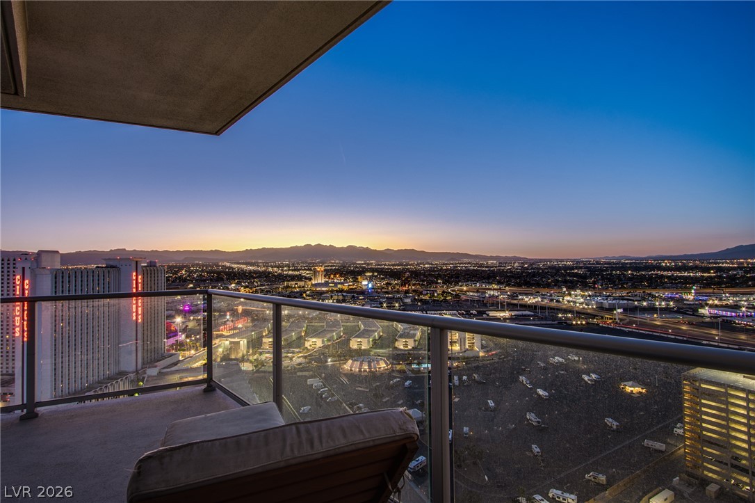 2700 Las Vegas Boulevard 2702 Property Photo 5