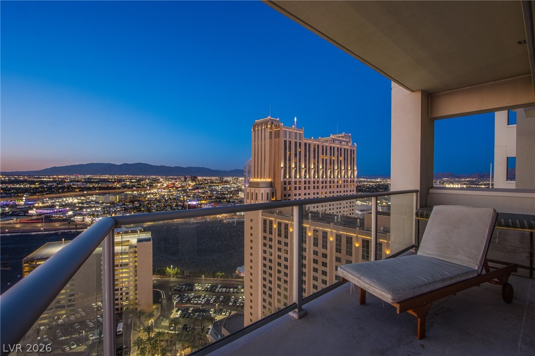 2700 Las Vegas Boulevard 2702 Property Photo 6