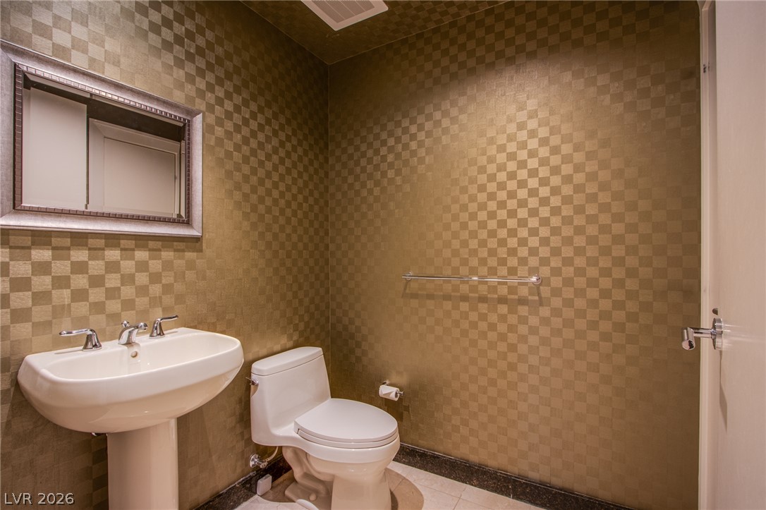 2700 Las Vegas Boulevard 2702 Property Photo 26