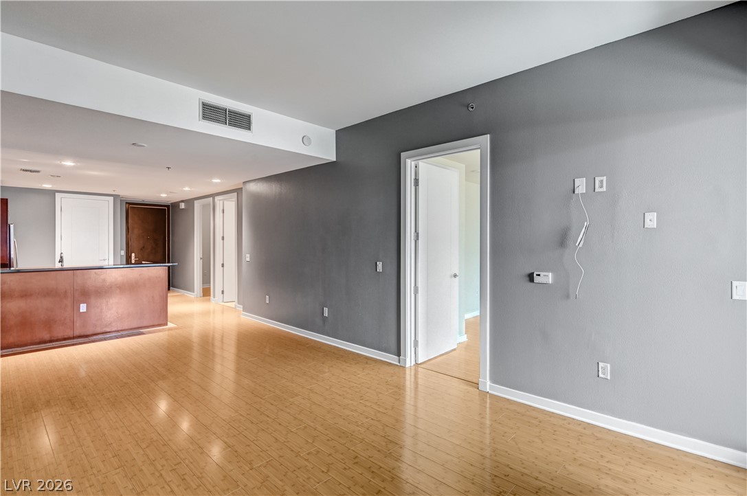 4575 Dean Martin Drive 1811 Property Photo 7