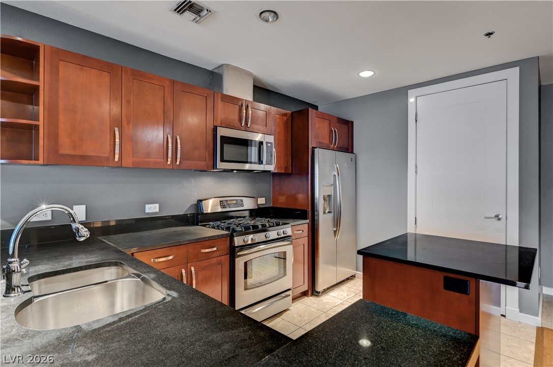 4575 Dean Martin Drive 1811 Property Photo 14