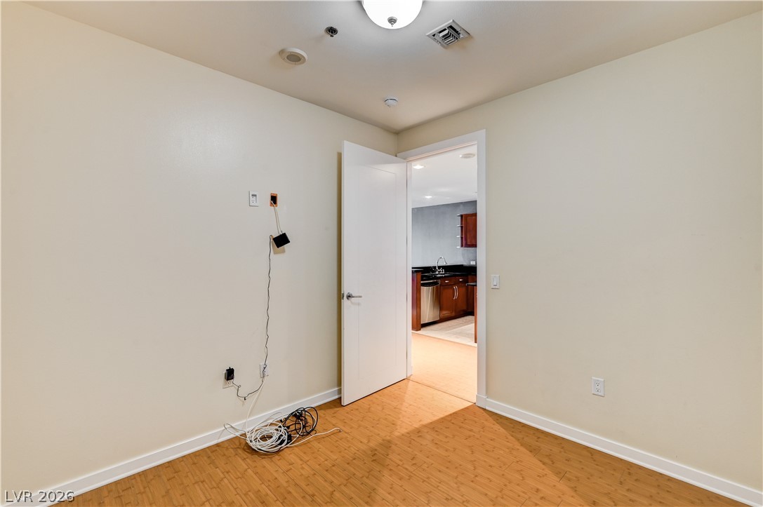 4575 Dean Martin Drive 1811 Property Photo 23