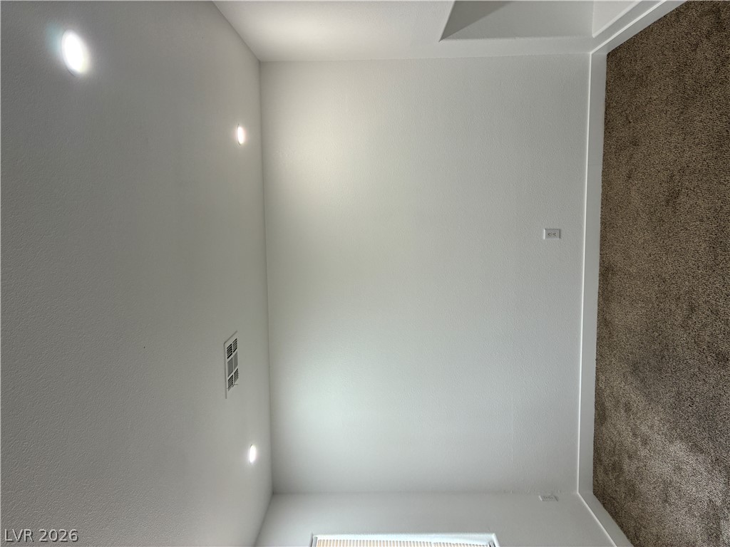 2524 Adelante Avenue 106 Property Photo 5