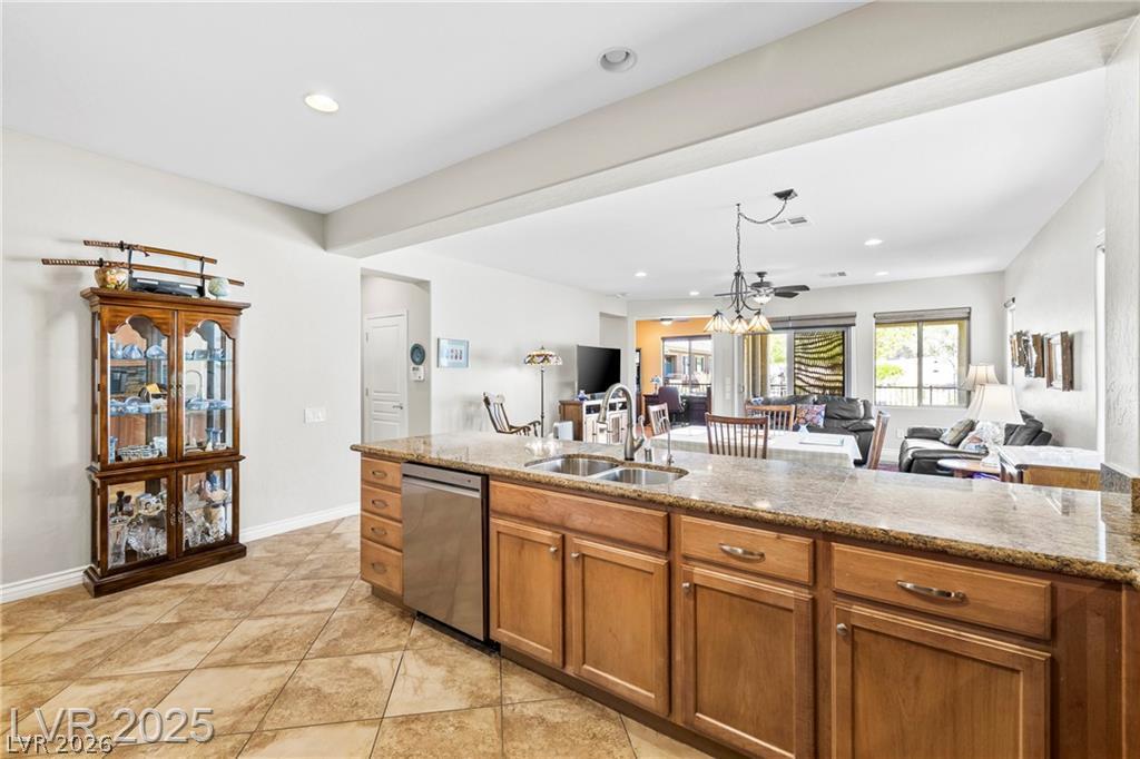 2416 Vivid Sky Place Property Photo 6