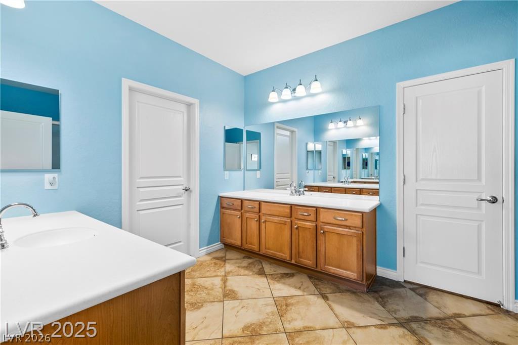 2416 Vivid Sky Place Property Photo 12