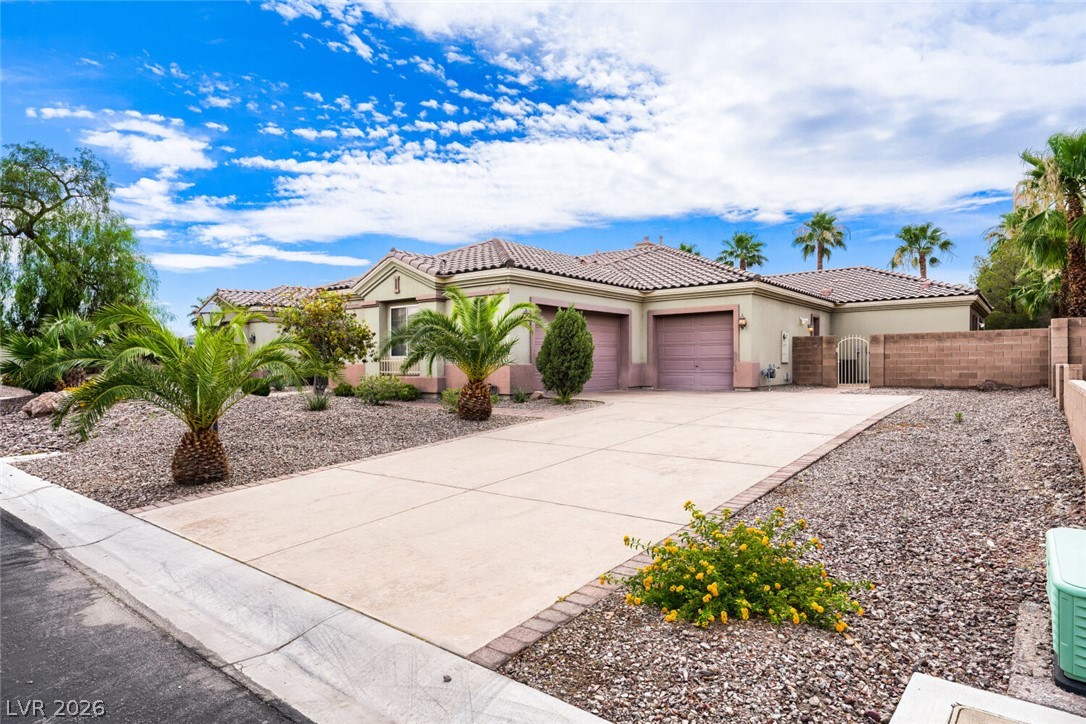 5533 Sumac Ridge Court Property Photo 2