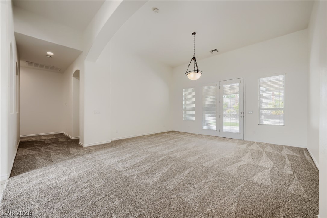 5533 Sumac Ridge Court Property Photo 8