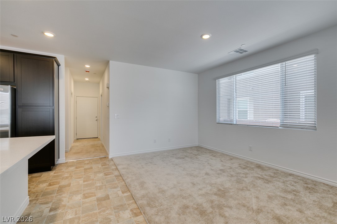 1532 Eliana Crossing Place Property Photo 4